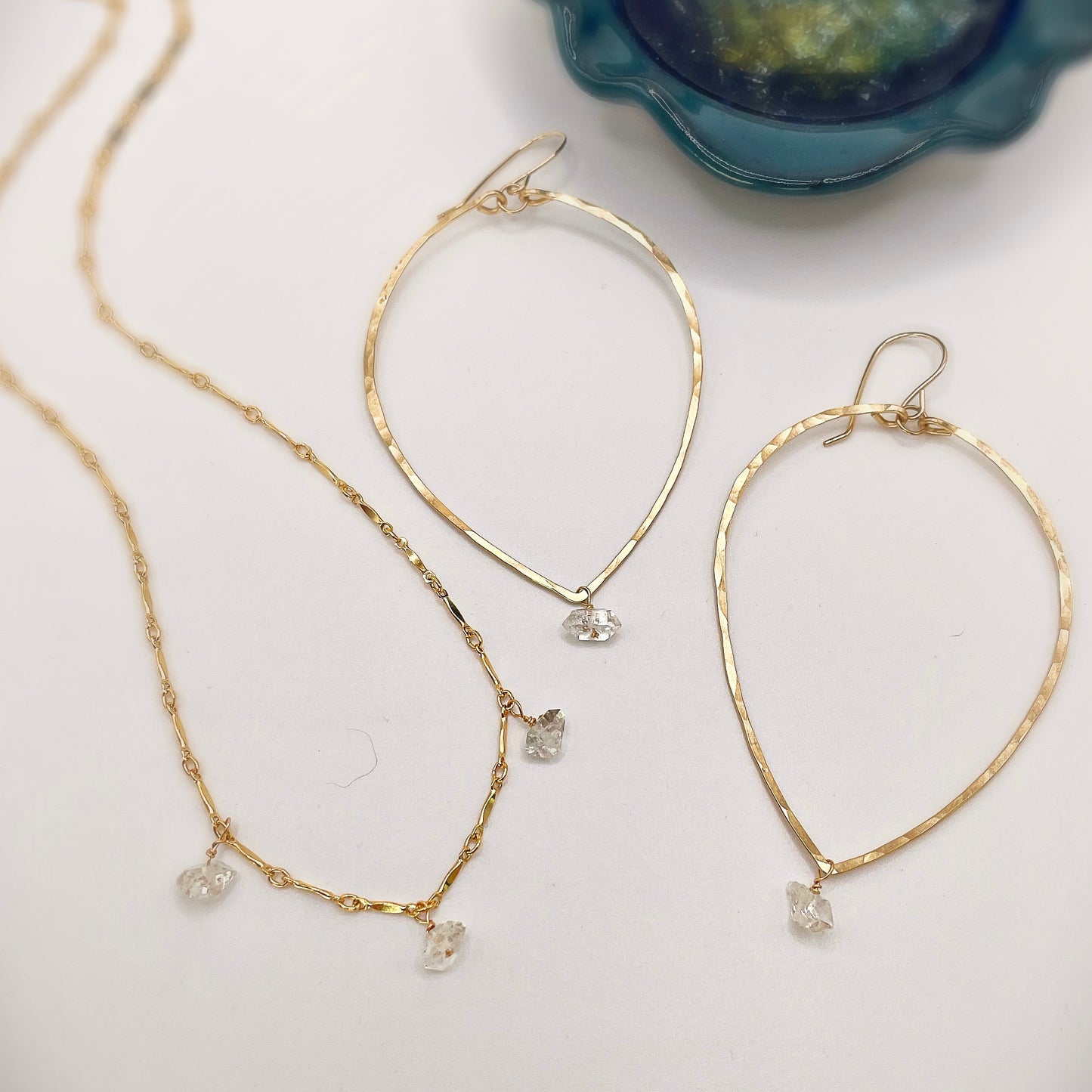 Salt Water Bar Chain Necklace - Blue Sky Feathers
