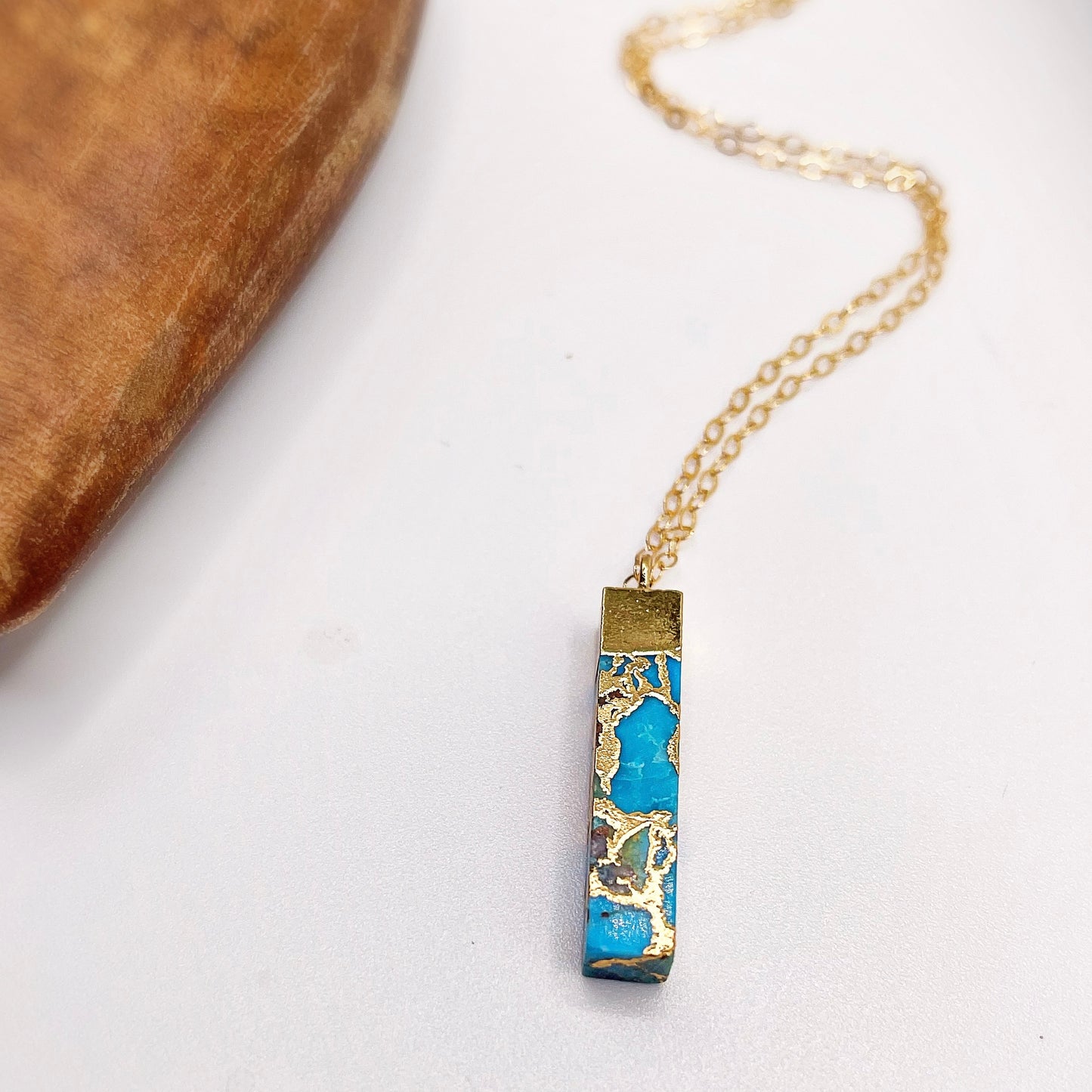 Turtle Bay Bar Necklace - Blue Sky Feathers